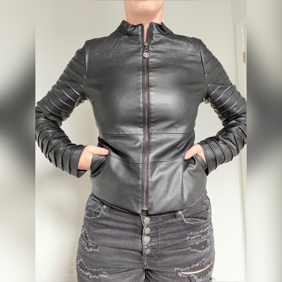 Her Universe Kylo Ren Faux Leather Jacket - Picture 3 of 3